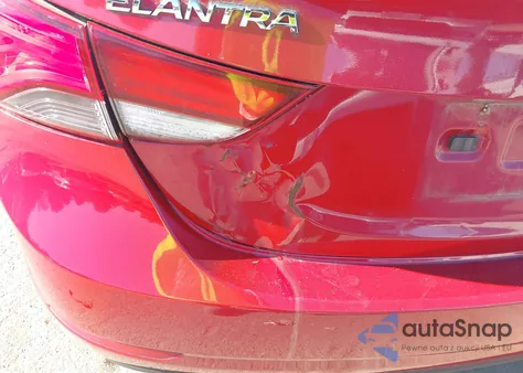 2016 Hyundai Elantra Se z USA, uszkodzony, nr VIN KMHDH4AE8GU528282